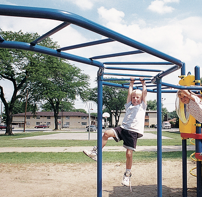 Curved Overhead Playground Ladder