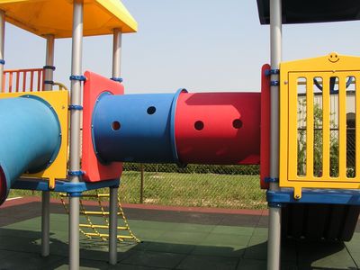 Horizontal Crawl Playground Tunnel