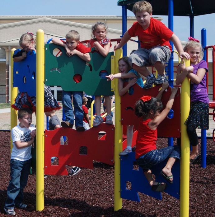 Zig Zag Playground Wall